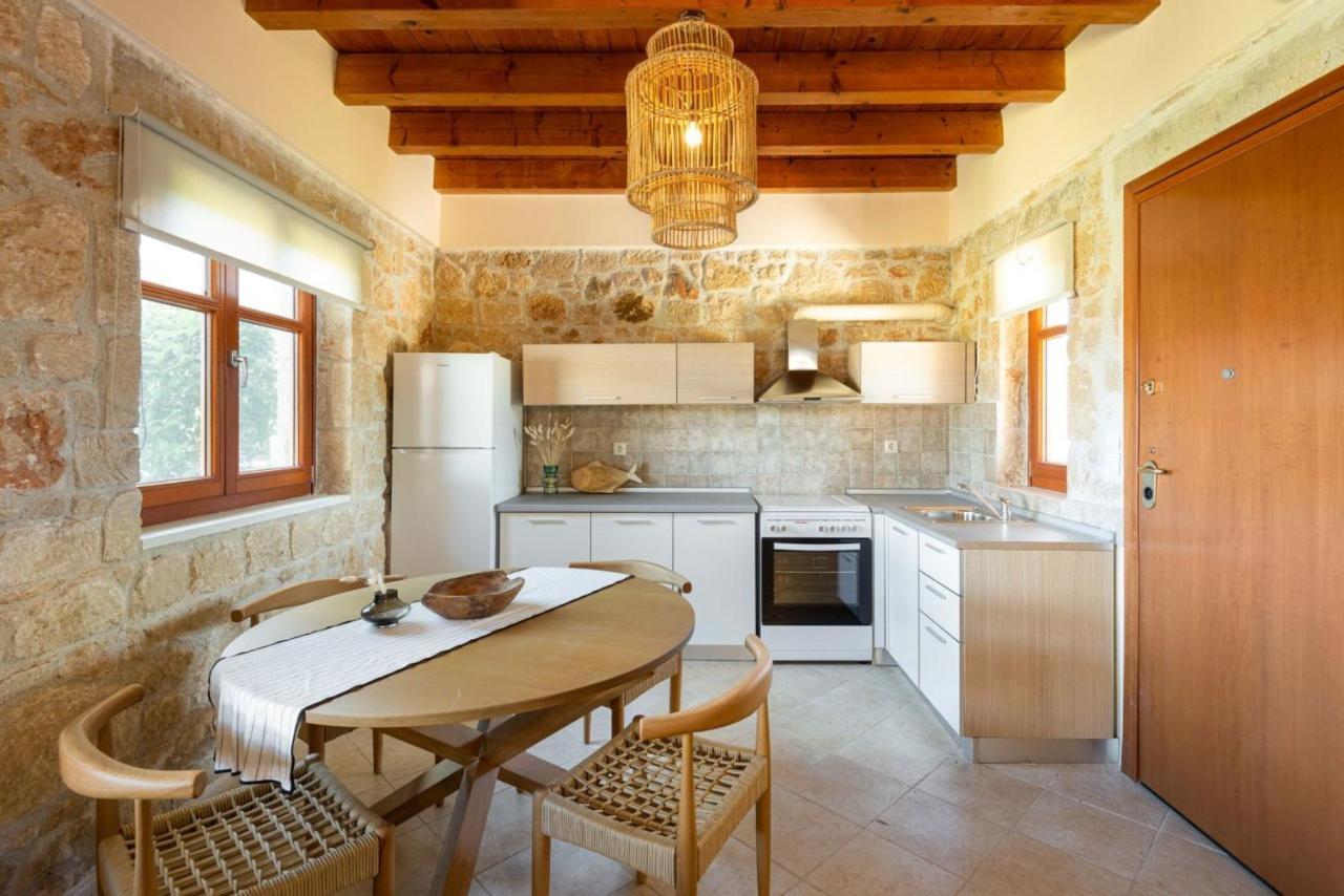 Rastoni Retreats #Feelslikehome Afytos Exteriör bild