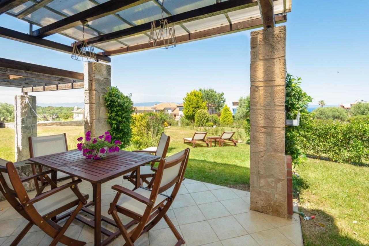 Rastoni Retreats #Feelslikehome Afytos Exteriör bild