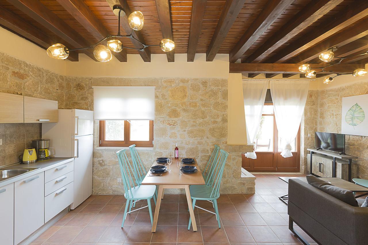 Rastoni Retreats #Feelslikehome Afytos Exteriör bild